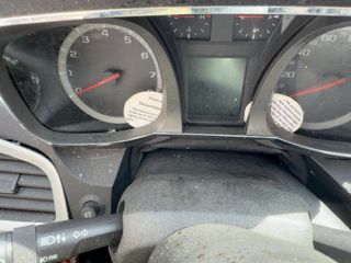 2014 GMC Terrain SLE-1 - Interior Instrument Cluster / Odometer Image